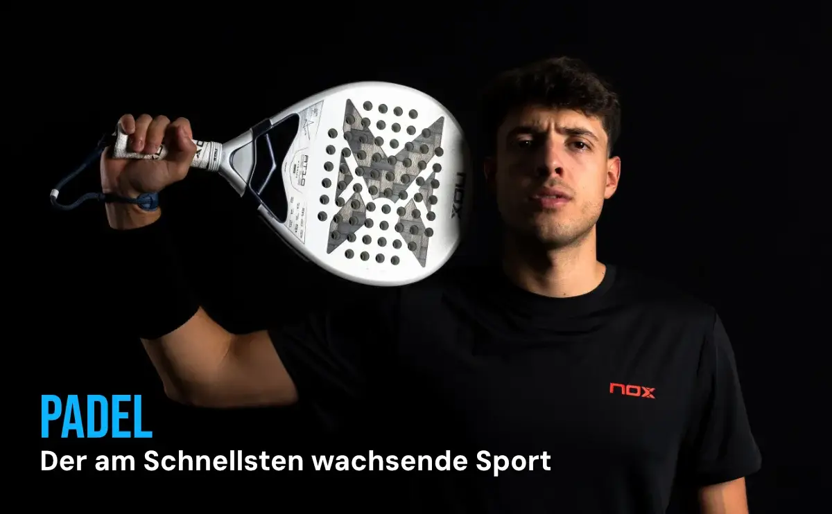 Padel Wachstum - Voller Padel-Court mit Spielern und Zuschauern