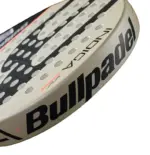 Bullpadel Indiga Woman 2026 Padelschlaeger Polyglass Schlagflaeche mit grossem Bullpadel Logo