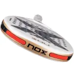 Nox AT10 Genius 12K Alum Xtrem 2026 Padelschlaeger rote Weight Balance Gewichte +4 im Rahmen eingesetzt
