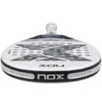 Nox AT10 Genius 12K Alum Xtrem Lite 2026 Padelschlaeger Kopf von oben mit Dual Spin Oberflaeche