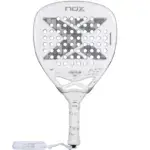 Weiss-grauer Nox AT10 Genius Attack 12K Alum Xtrem 2026 Padelschlaeger Vorderseite in Diamantform