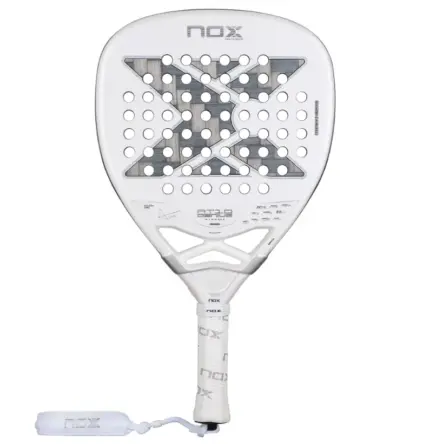 Weiss-grauer Nox AT10 Genius Attack 12K Alum Xtrem 2026 Padelschlaeger Vorderseite in Diamantform