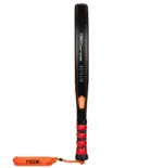 Nox Equation Hard Advanced 2026 Padelschlaeger Seitenansicht mit schwarz-orangem Rahmenprofil