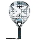 Silber-weisser Nox X-Hero White 2026 Padelschlaeger Vorderseite in runder Form mit blauen Akzenten