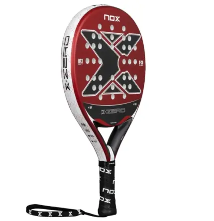 Nox X-Zero Red 2026 Padelschlaeger Rueckseite mit rot-weissem Design und Technologie-Details