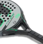 Royal Padel EFE Extreme 2026 Padelschlaeger Herzbereich mit Carbon-Textur und Shock Absorption Bruecke