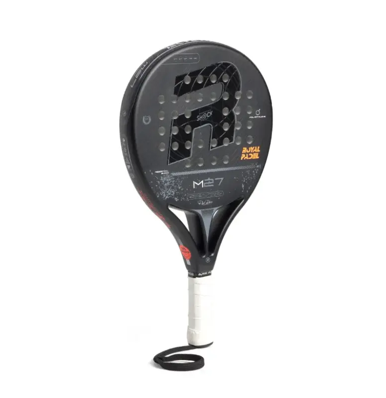Royal Padel M27 Polietileno 2026 Padelschlaeger Rueckseite mit Royal Padel Logo und schwarzem Design