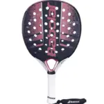 Babolat Stima Spirit Padelschläger Frontansicht - runde Form, Schwarz-Korall, MICROPERF-Lochung und weiche Fiberglas-Schlagfläche