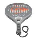Dunlop Nanomax Pro Padelschlaeger schraege Frontansicht grau mit roten Akzenten und schwarzer Armschlaufe