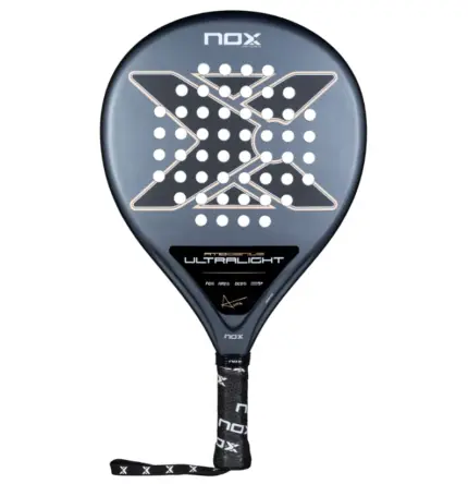 Schwarzer Nox AT10 Genius Ultralight 2026 Padelschlaeger Vorderseite mit goldenem X-Design in Tropfenform