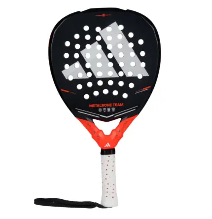 adidas Metalbone Team 2026 Padelschläger von vorn mit schwarzer Schlagfläche roter Herzpartie und weißem Griff
