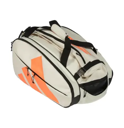 adidas Multigame Off White Racket Bag 2026 schräg mit Gurt und Steckschnalle und Stirnfach mit schwarzem Mesh