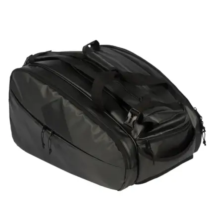 adidas Multigame Tonal Black Racket Bag 2026 schräg von oben mit Tragegriffen Gurt und Außentaschen